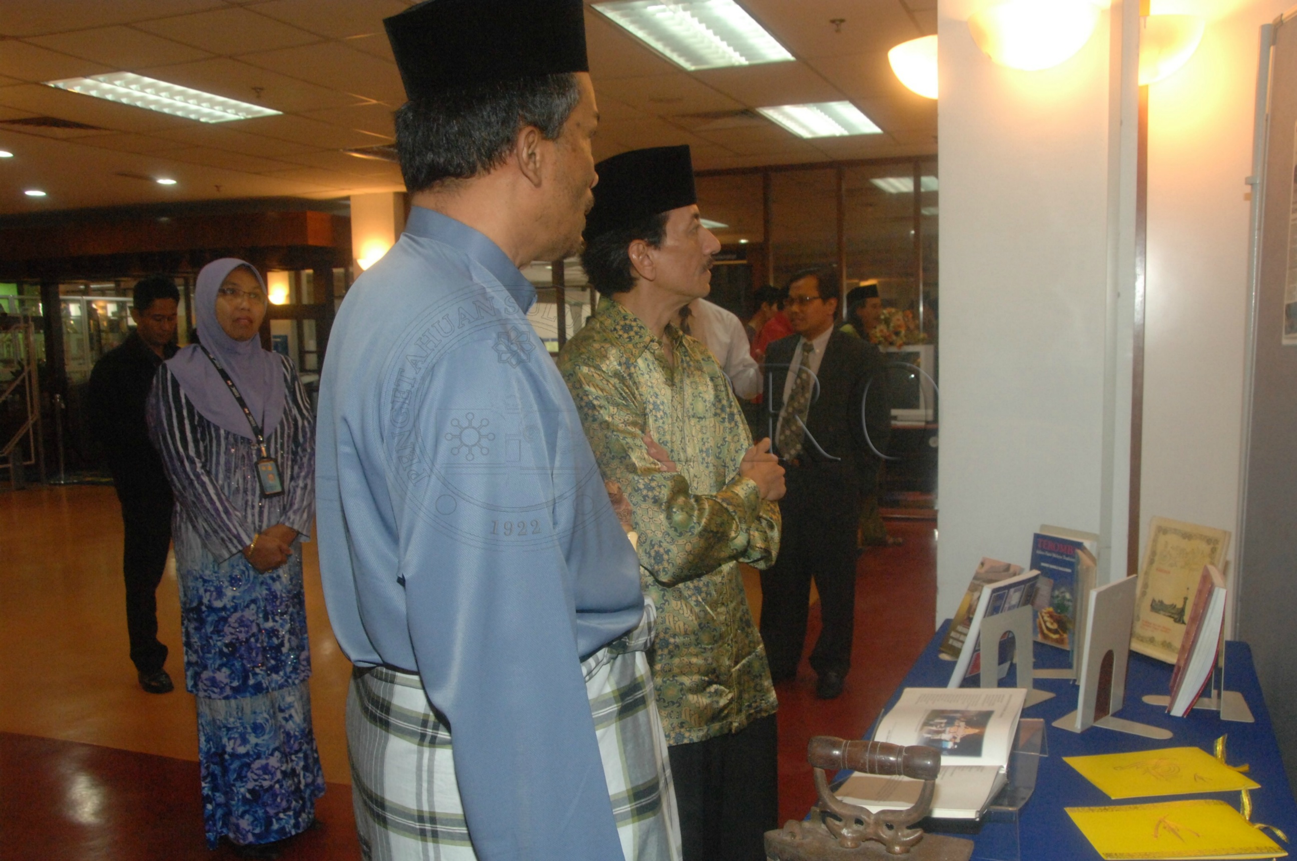 PRO 14 33 WACANA FBA 0104